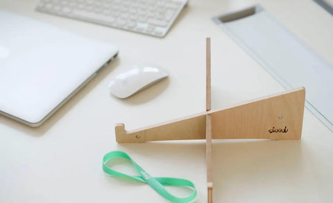 Simple Wooden Macbook and Slim Laptop Stand For DIy Art and Craft, Deco Page, Also Use Without Color